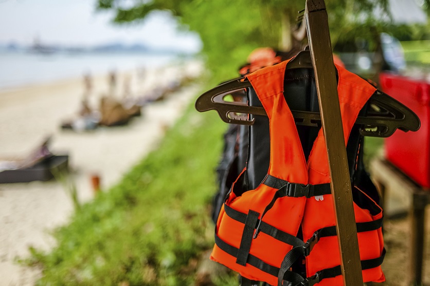 Sicherheit mit Stil – Darauf müssen Sie bei Bootsbekleidung achten