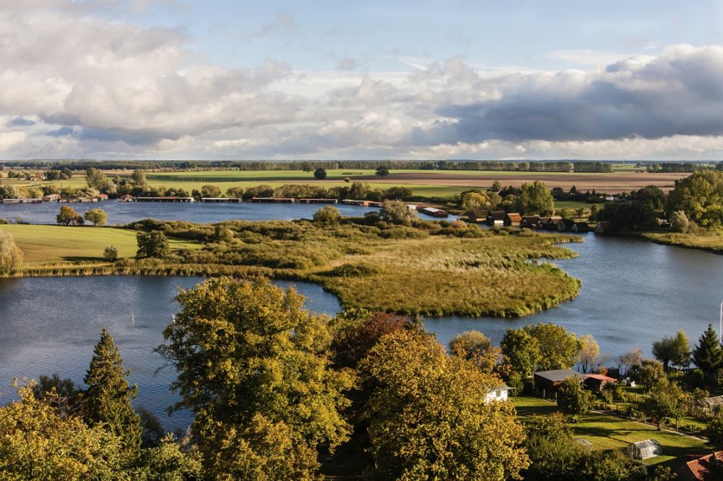 Mecklenburgische Seenplatte: Paradies zu Wasser und an Land